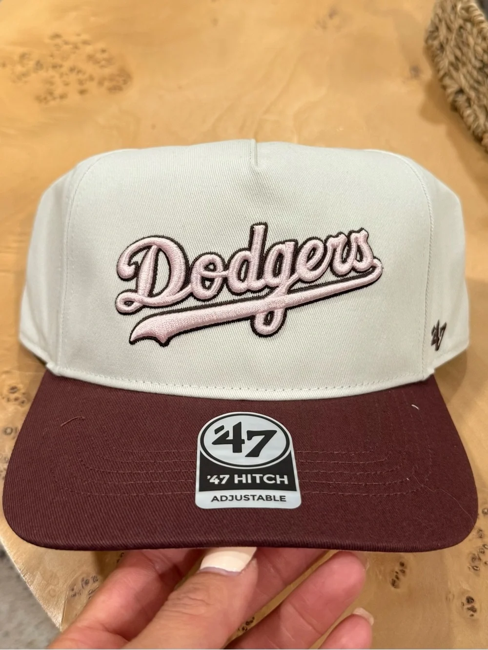 '47 Women’s Dodgers Two-Tone Adjustable Hat - Cream & Maroon with Pink Logo